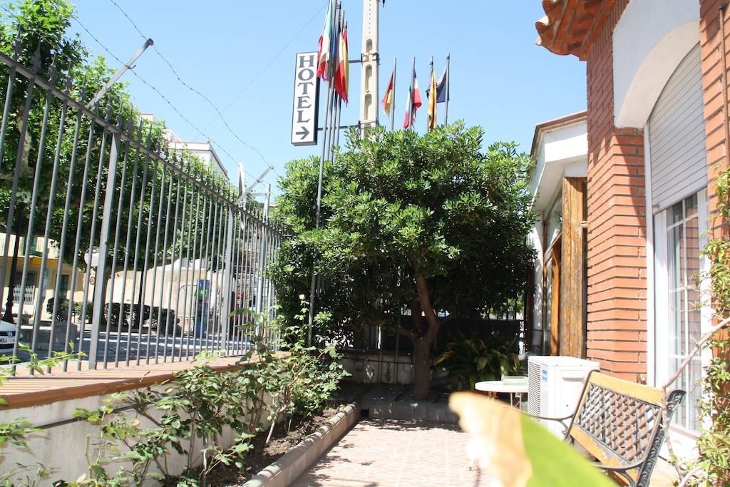 Hotel La Masia Portbou Zewnętrze zdjęcie